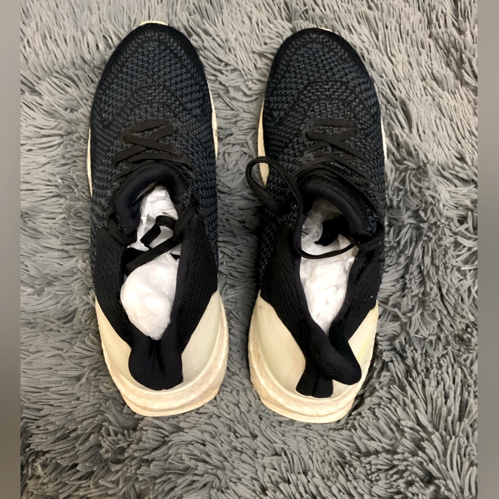 Adida ultra boost sneakers - Picture 2 of 14